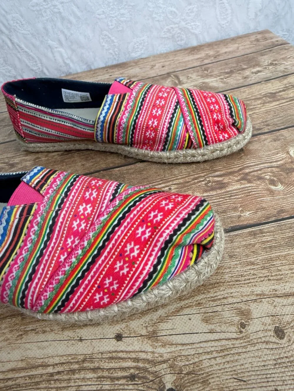 TOMS Women’s 10 Multicolor Tribal Aztec Espadrille Slip On Flats Boho Festival